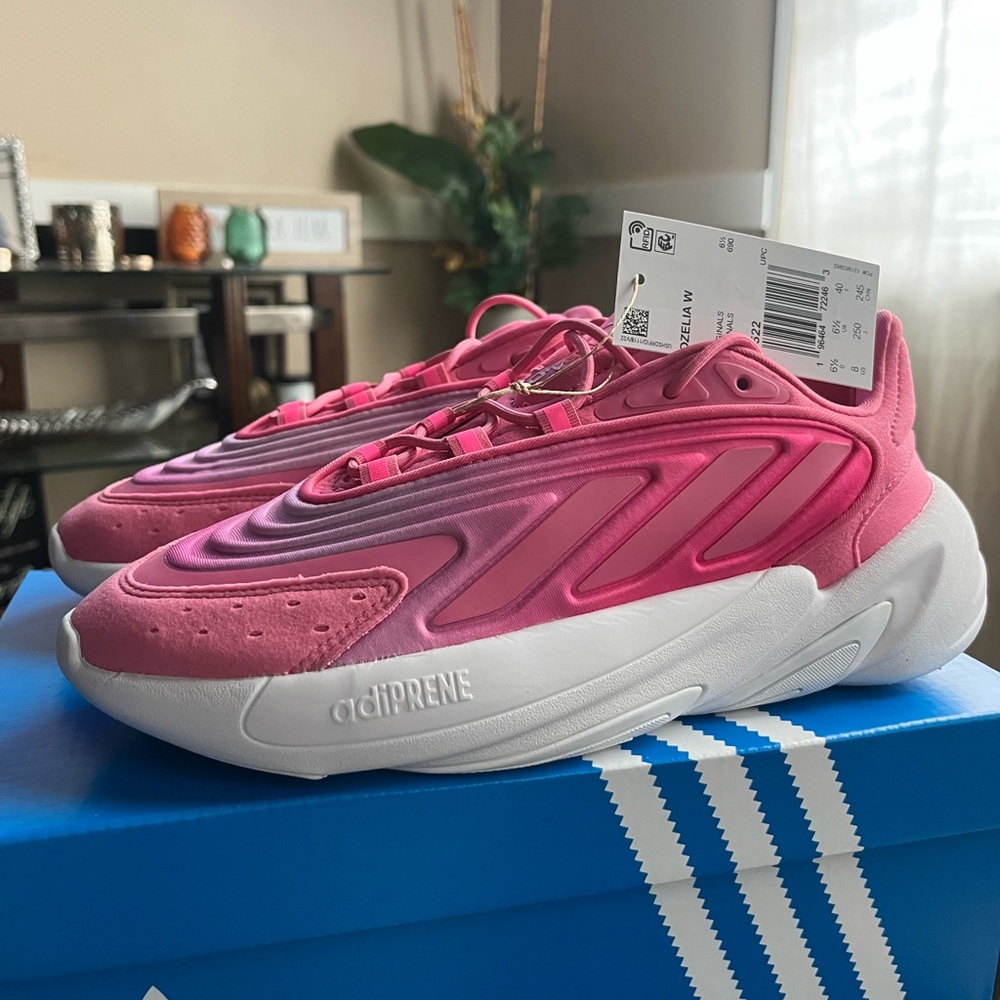 Adidas OZELIA SHOES